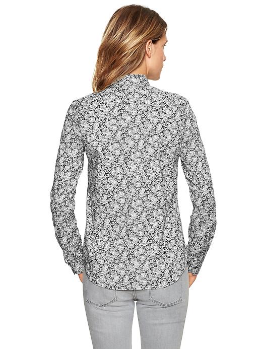 Image number 2 showing, Fitted boyfriend printed shirt
