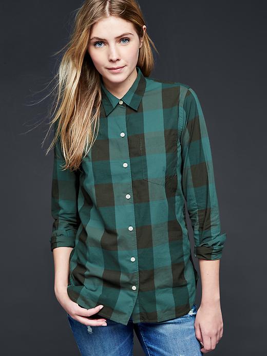 View large product image 1 of 1. Plaid relaxed boyfriend shirt