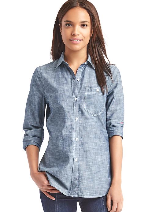 Image number 1 showing, New fitted boyfriend chambray shirt