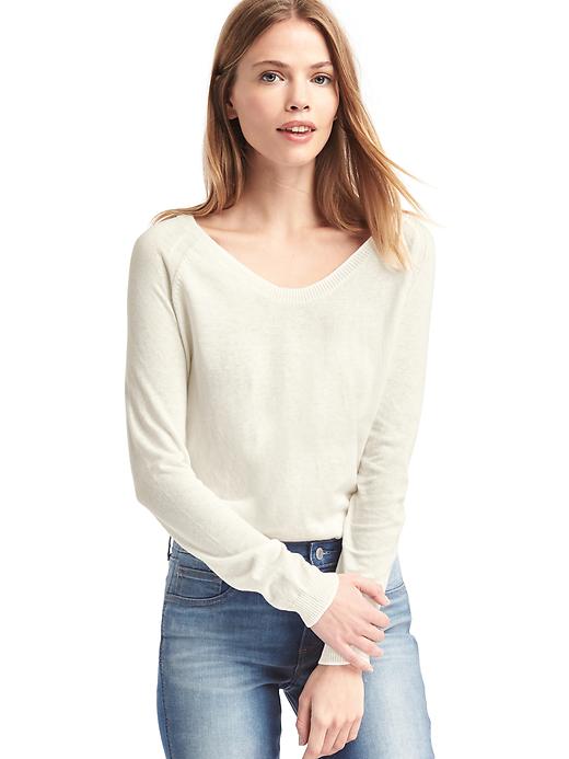UPC 198036000009 product image for Gap Soft V Neck Long Sleeve Sweater - New off white | upcitemdb.com