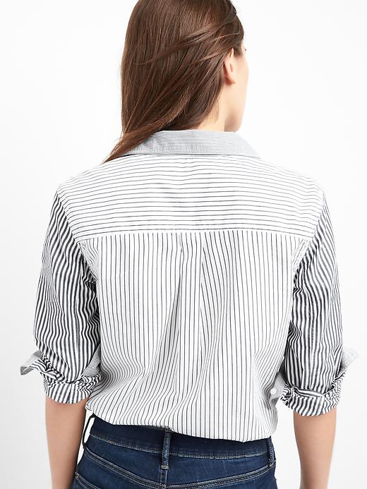 Image number 2 showing, Stripe poplin fitted boyfriend shirt