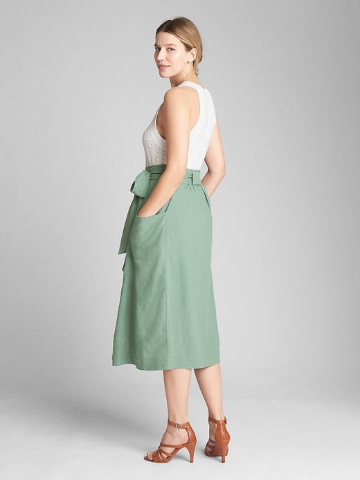 Image number 2 showing, Tie-Belt Midi Skirt in Linen-Cotton