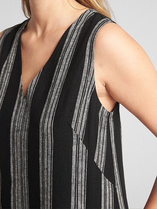 Image number 5 showing, Sleeveless V-Neck Stripe Shift Dress in Linen-Cotton