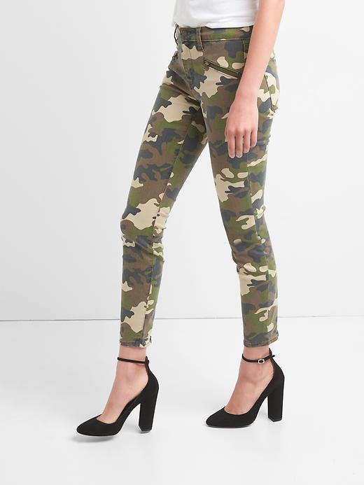 Image number 5 showing, Mid rise camo zip true skinny jeans
