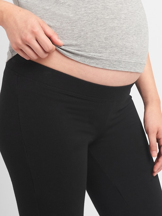Image number 3 showing, Maternity Pure Body Low Rise Leggings