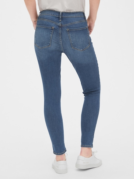 Image number 8 showing, Mid Rise True Skinny Jeans in Sculpt With Washwell&#153
