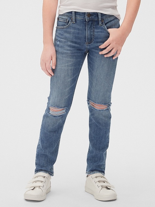 Image number 2 showing, Kids Distressed Skinny Jeans with Washwell&#153