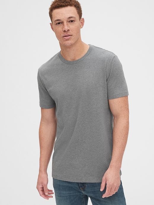 L'image numéro 1 présente T-shirt classique en coton