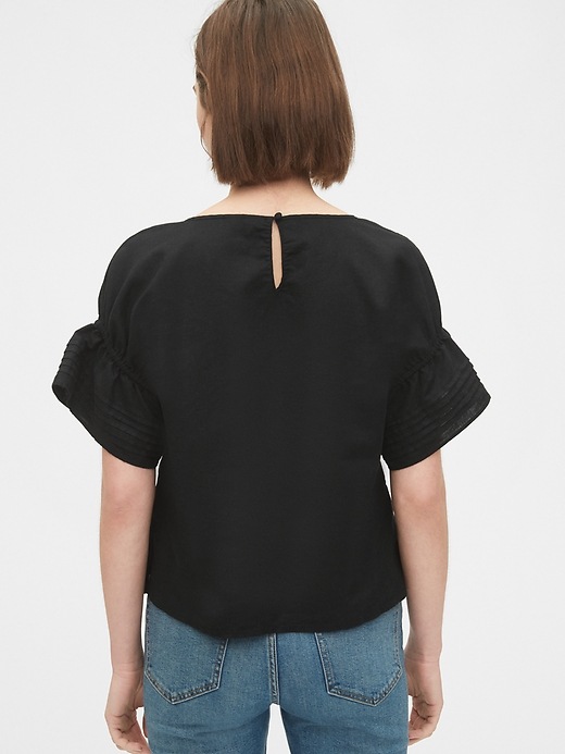 Image number 2 showing, Linen-Cotton Pintuck Sleeve Top