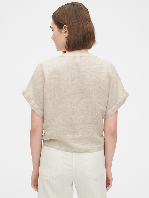 Image number 2 showing, Tie-Front Cropped Top