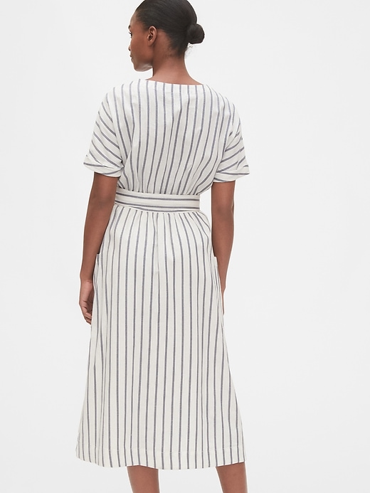 Image number 2 showing, Short Sleeve Wrap-Front Dress in Linen-Cotton