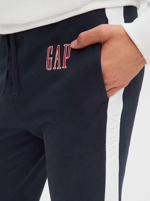 Image number 5 showing, Gap Logo Joggers