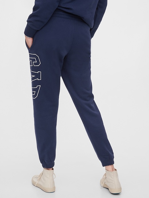 Image number 2 showing, Gap Logo Heavyweight Easy Joggers