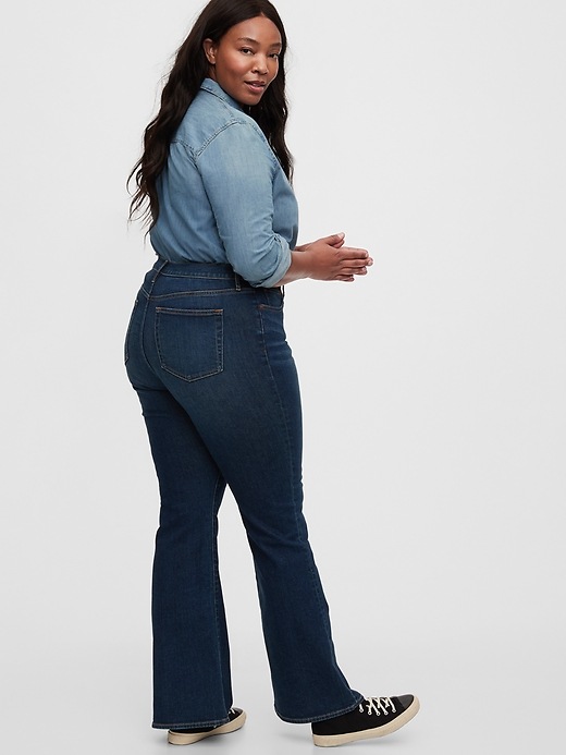 Image number 7 showing, High Rise Flare Jeans with Washwell&#153