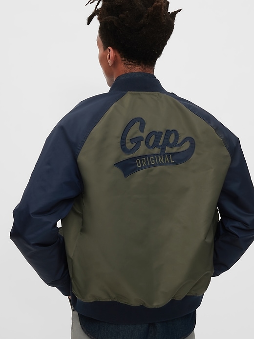L'image numéro 2 présente Blouson d'aviateur à logo Gap