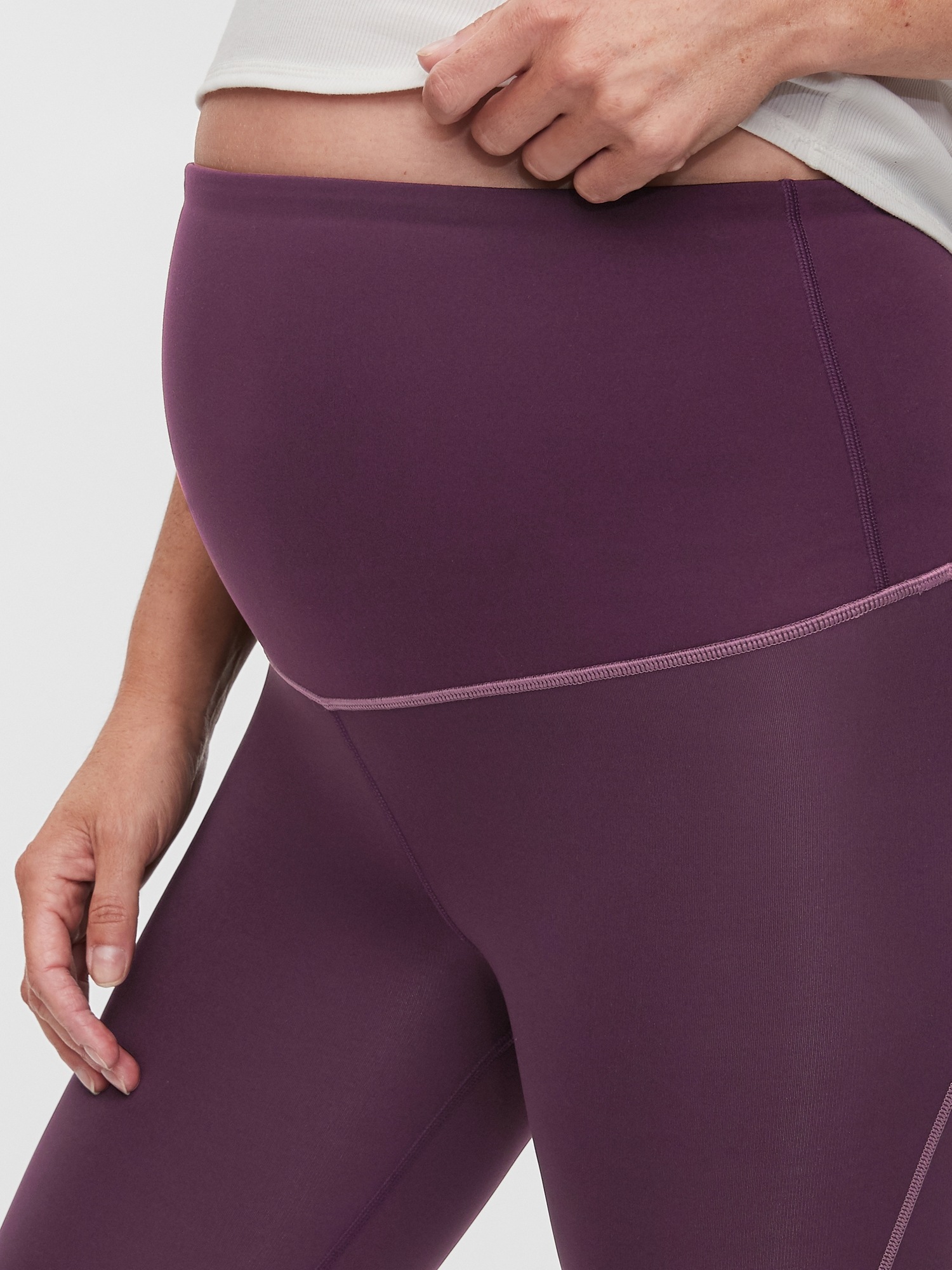 Maternity 7/8 Leggings in Sculpt Compression Gap