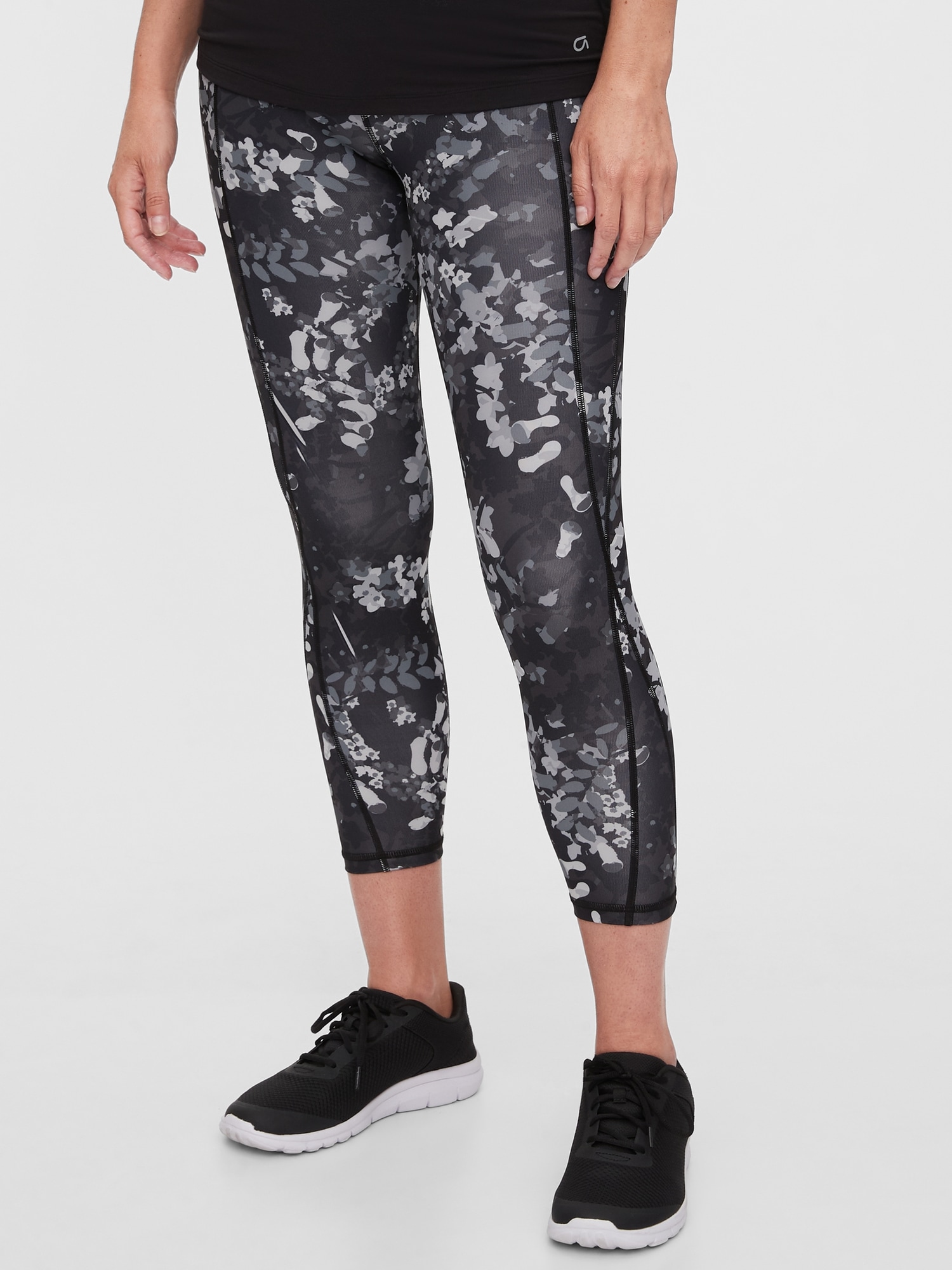 gap sculpt compression leggings