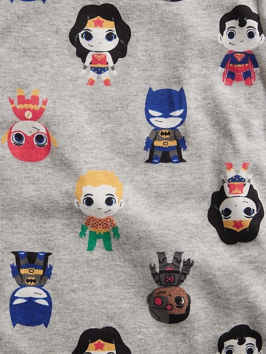 L'image numéro 2 présente Pyjama à imprimé de Super héros babyGap &#124 DC™