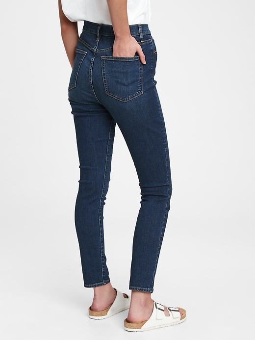Image number 2 showing, Sky High Rise True Skinny Jeans with Secret Smoothing Pockets