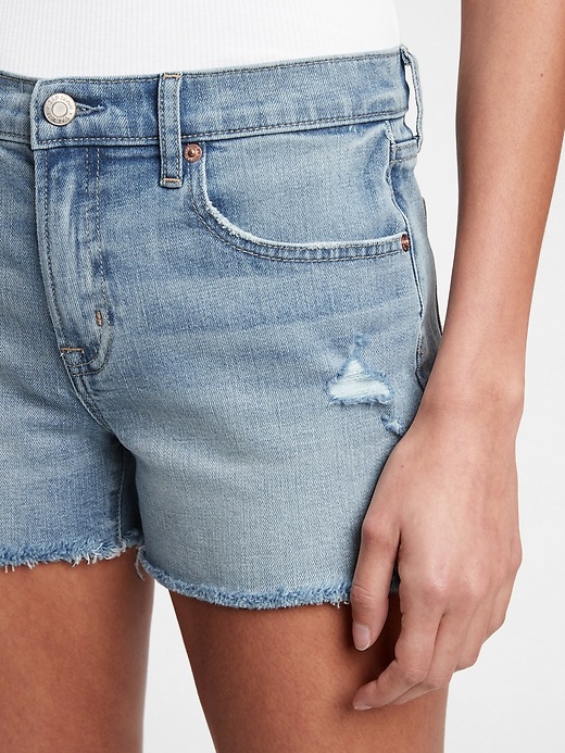 Image number 5 showing, 3'' Mid Rise Distressed Denim Shorts With Washwell&#153