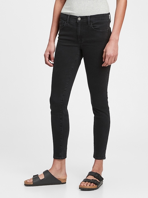 Everyday Mid Rise Jegging with Washwell | Gap