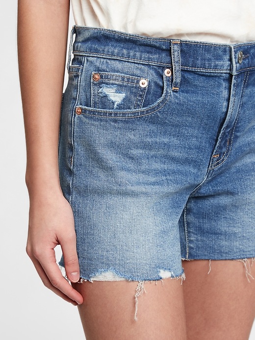 Image number 5 showing, 3'' Mid Rise Distressed Denim Shorts With Washwell&#153