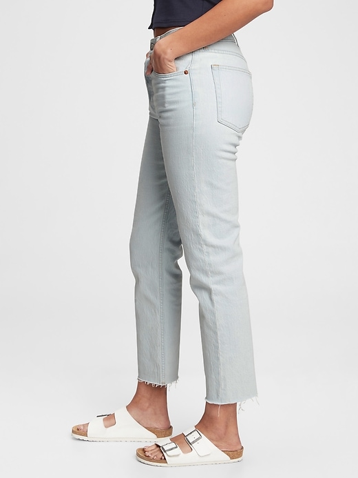 Image number 1 showing, High Rise Cheeky Straight Jeans With Washwell&#153