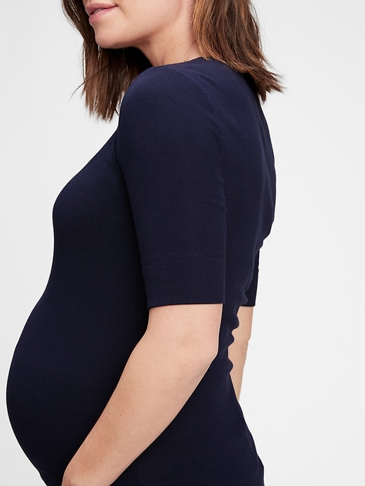 Image number 4 showing, Maternity Modern Scoopneck T-Shirt