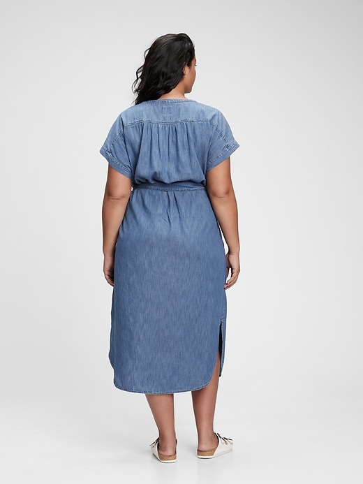 Image number 2 showing, Midi Shirtdress with Washwell&#153