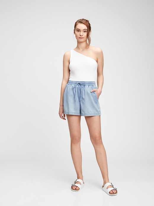 Image number 3 showing, Pull-On Denim Shorts with Washwell&#153