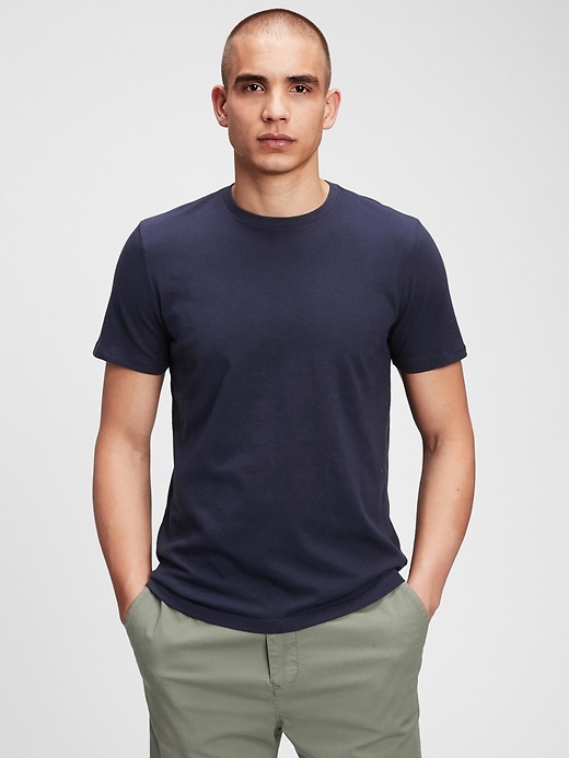 L'image numéro 10 présente T-shirt classique en coton