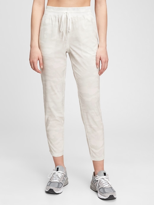 GapFit Recycled Runaround Joggers | Gap