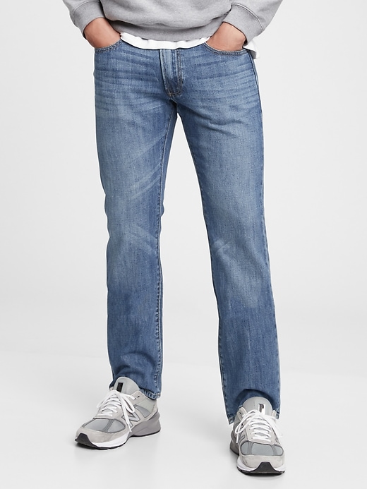 L'image numéro 1 présente Jeans coupe semi-évasée