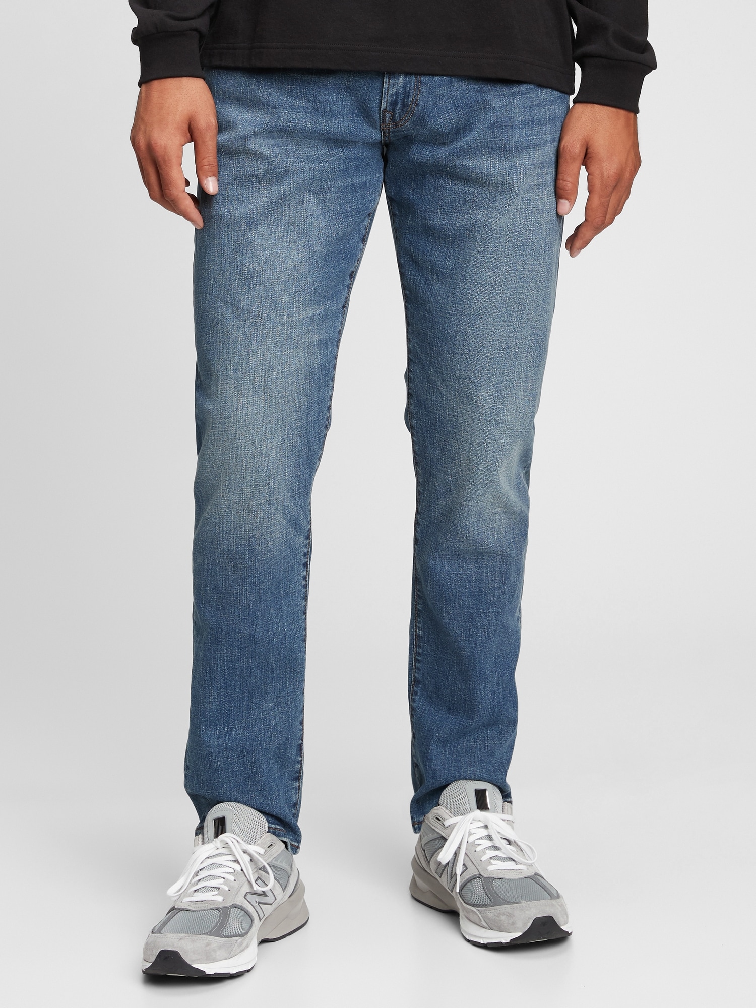 GapFlex Athletic Taper Jeans with Washwell Gap