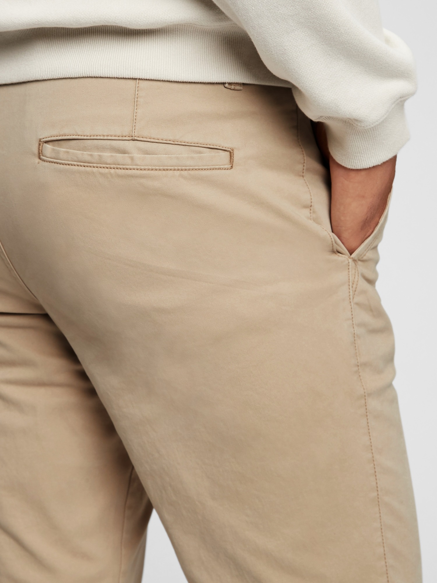 Vintage Khakis in Straight Fit with GapFlex Gap