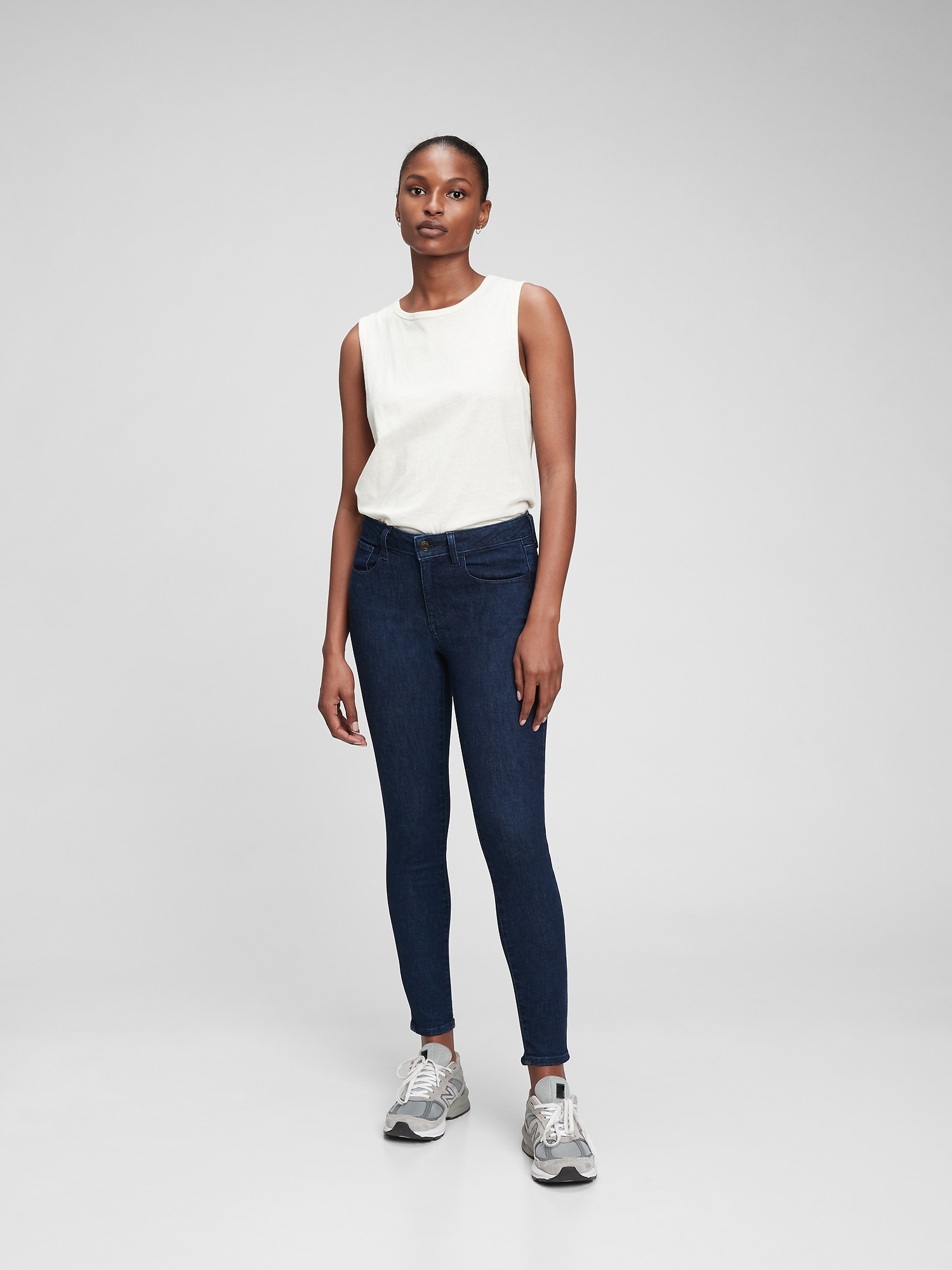 Mid Rise Universal Jegging with 