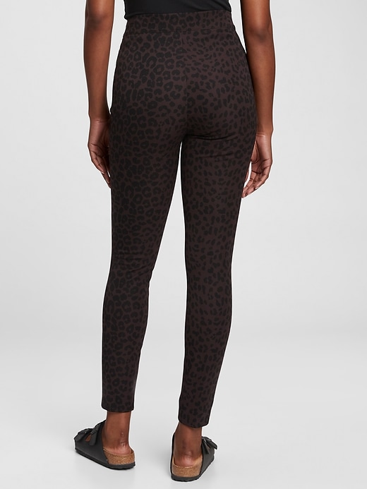 L'image numéro 7 présente Legging taille haute à imprimé