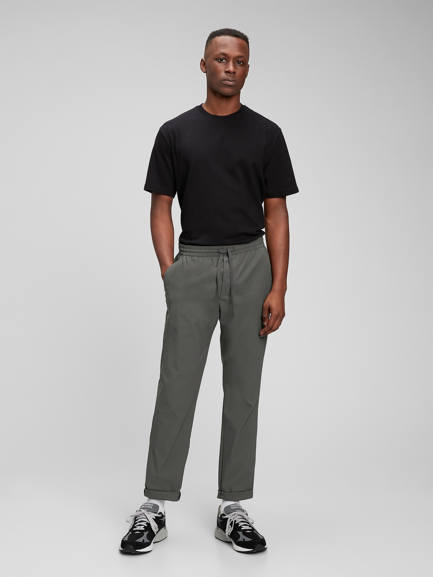 Slim Easy Tech EWaist Pants in GapFlex Gap