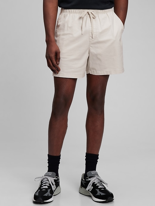 Gap 5" Easy Shorts. 1
