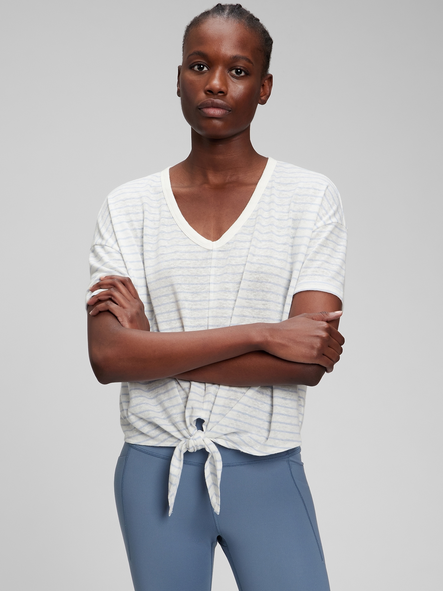 tie t shirt in front