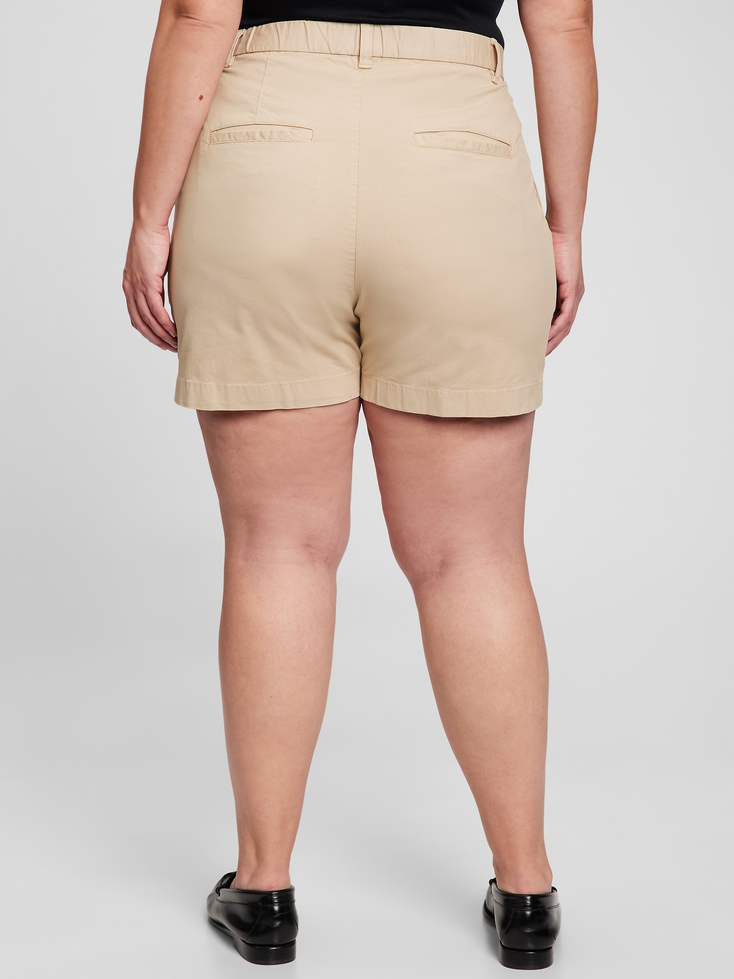 High Rise Pleated Khaki Shorts with 