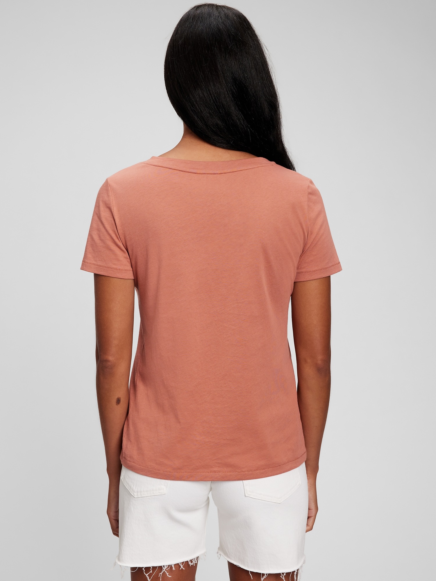 Gap Women's 100% Organic Cotton Vintage V-Neck T-Shirt Cedarwood Brown Size S