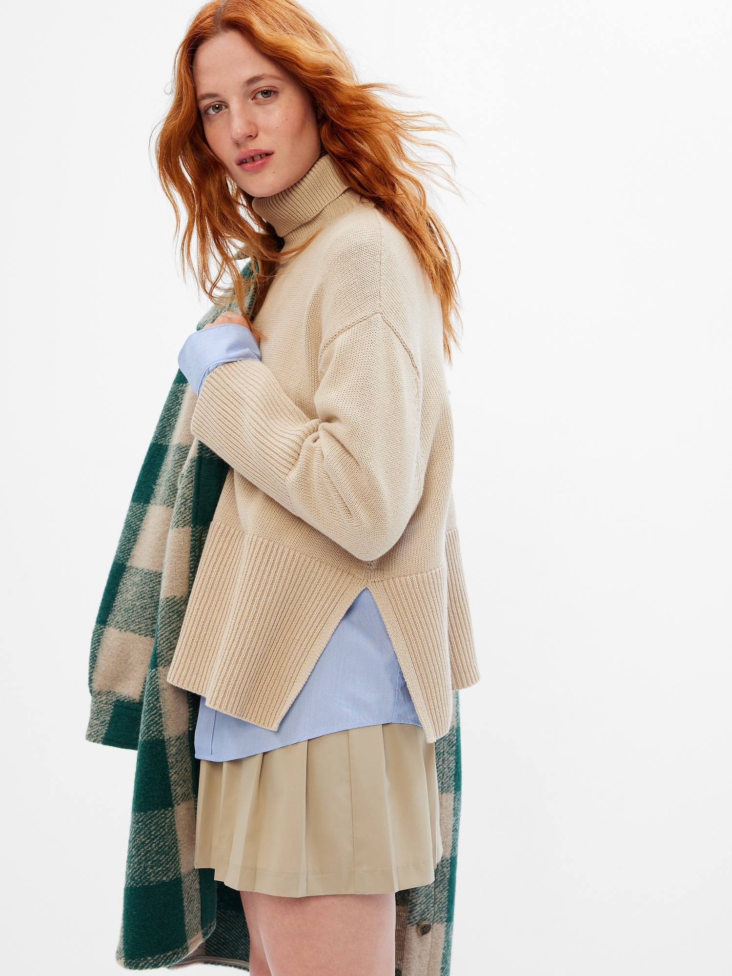 24/7 Split-Hem Turtleneck Sweater | Gap