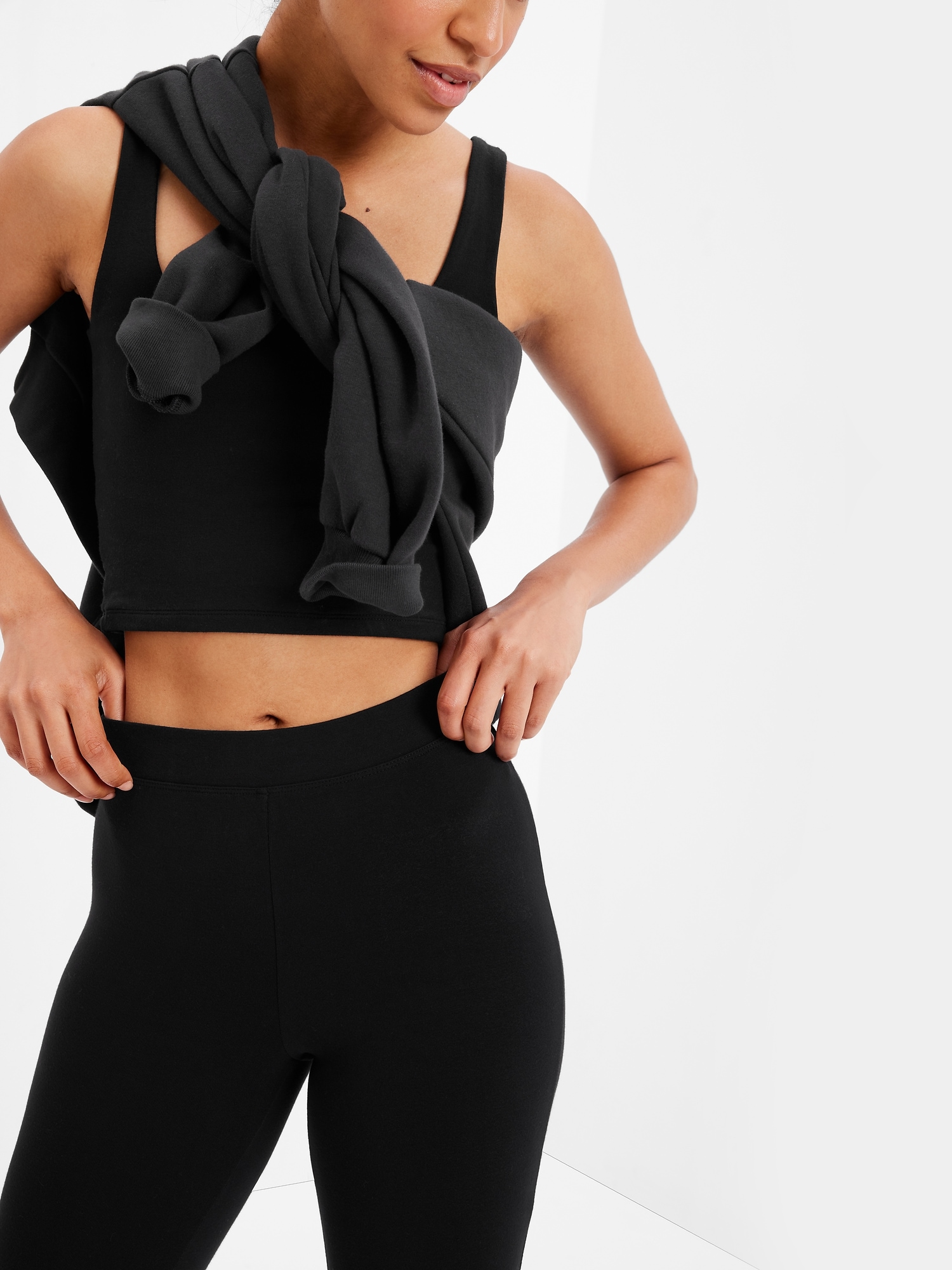 Ring in the new year in GapFit's best styles. Shop activewear