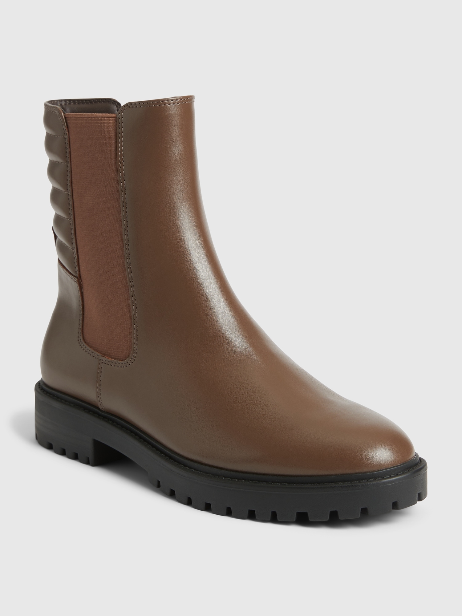 Gap Chelsea Boots brown. 1