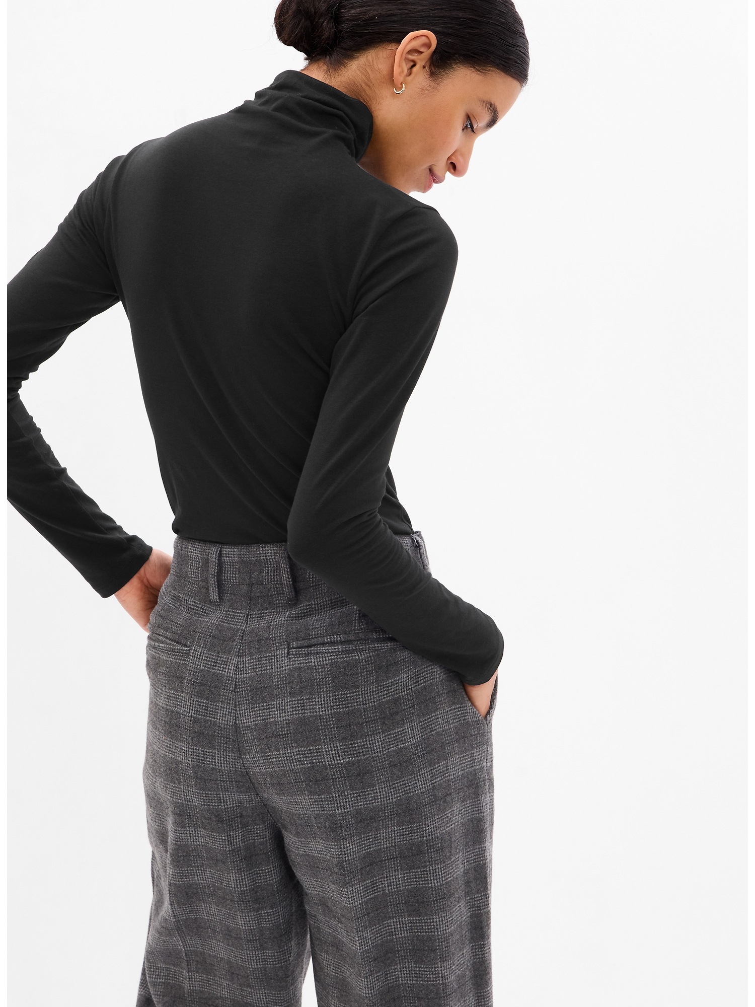 Featherweight Turtleneck | Gap