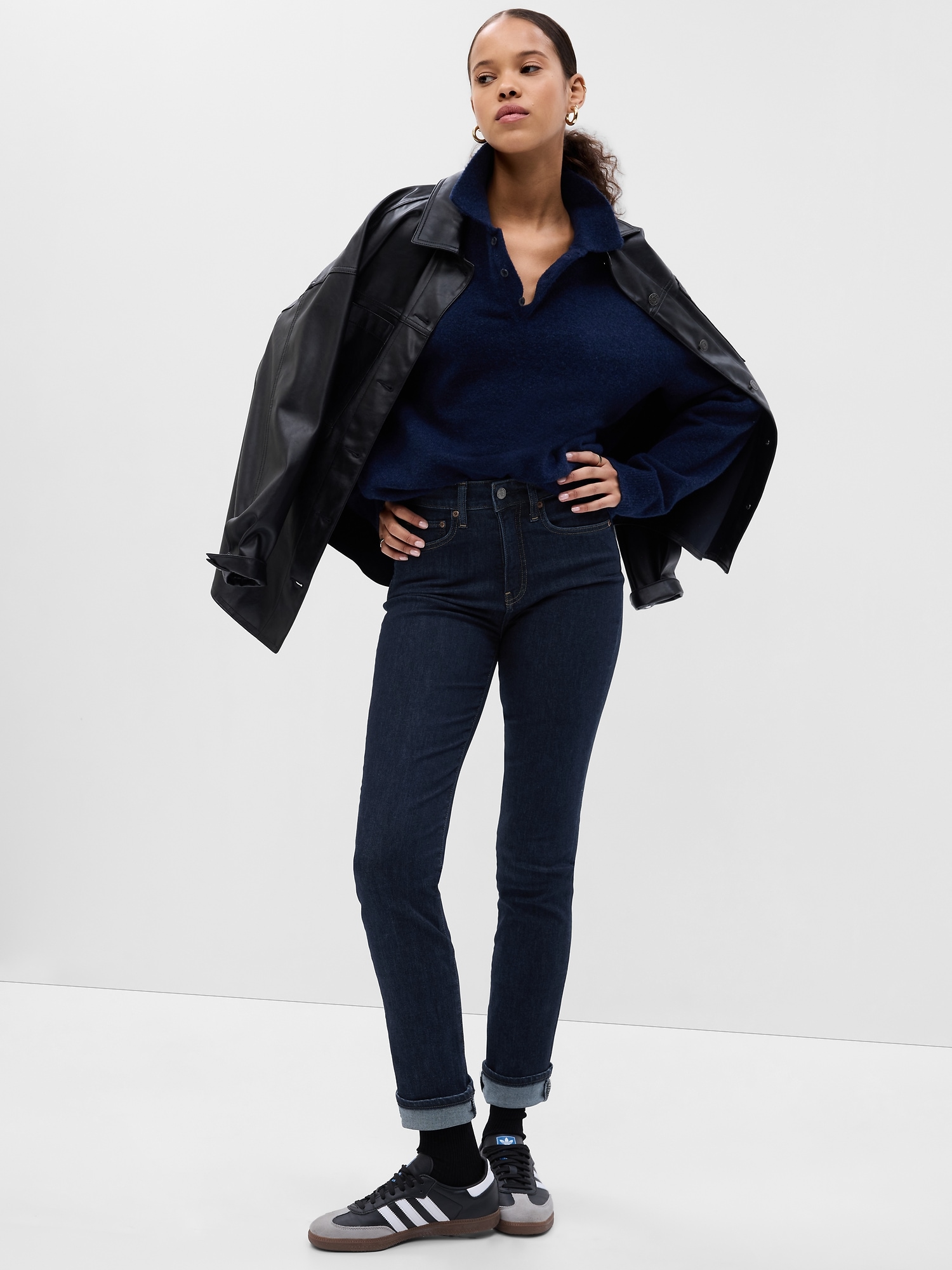 Essential Black Jeans: Gap High Rise Flare Jeans, Yes, Flare Jeans Are  Back, but This Time, They've Got an Edge