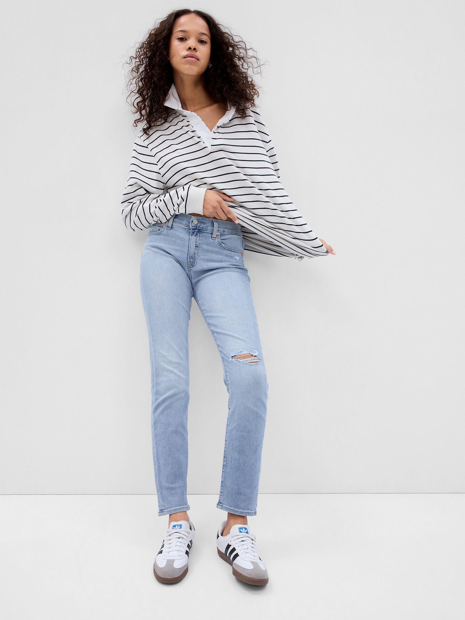 Mid Rise Classic Straight Jeans with Washwell | Gap