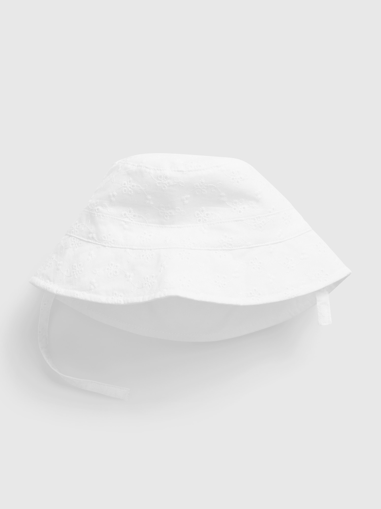 Gap Baby Eyelet Bucket Hat white. 1