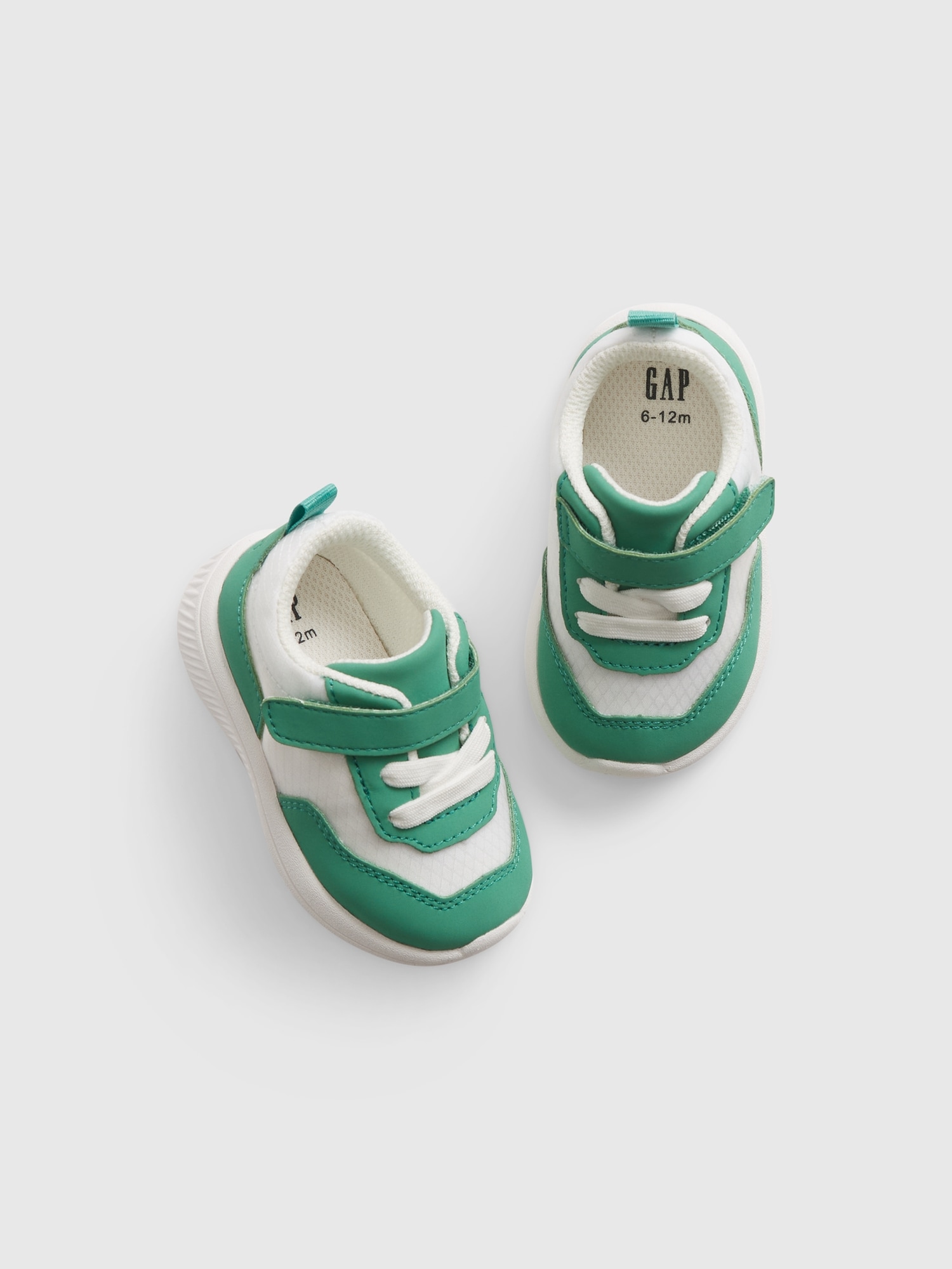 Gap Baby Sneakers green. 1